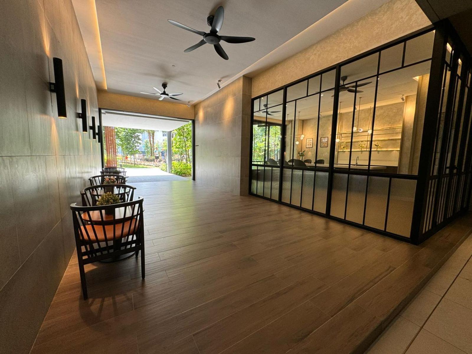 Apartment Agile Star Trx Kl